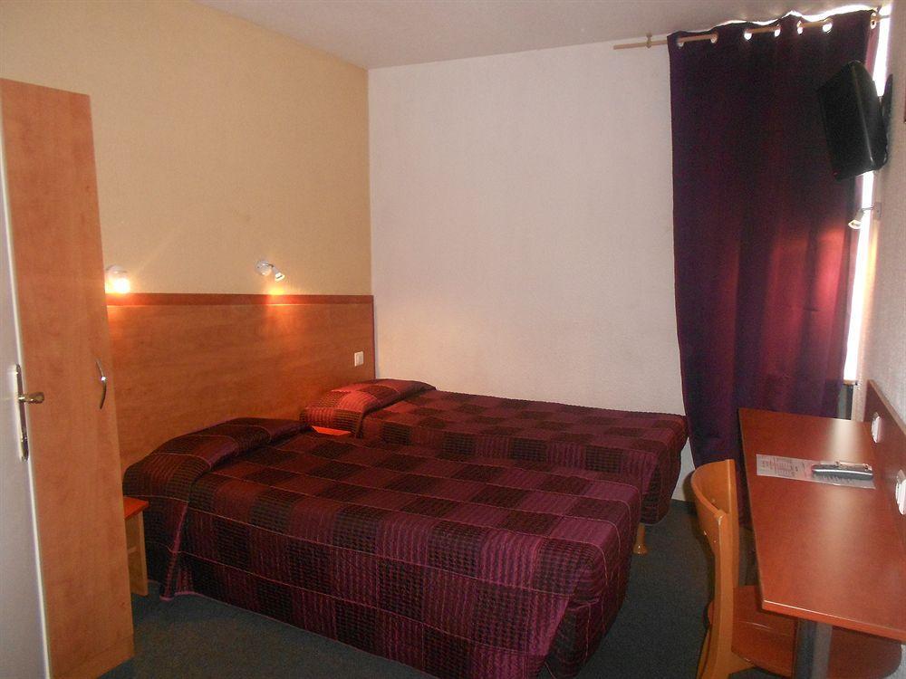 Confortel Avignon Tgv Hotel Bagian luar foto