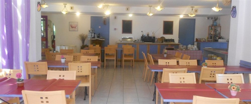 Confortel Avignon Tgv Hotel Bagian luar foto